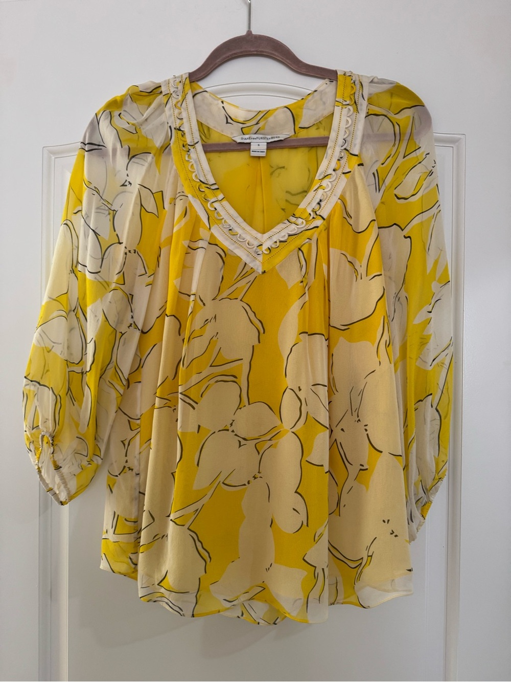 Diane Von Furstenberg Yellow and Cream Floral V-Neck Blouse